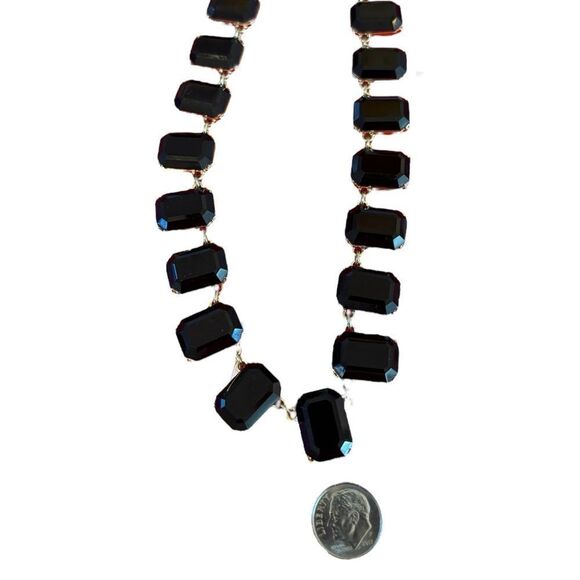 Stunning Christian Siriano Elegant Black and Gold Necklace. - Picture 6 of 6